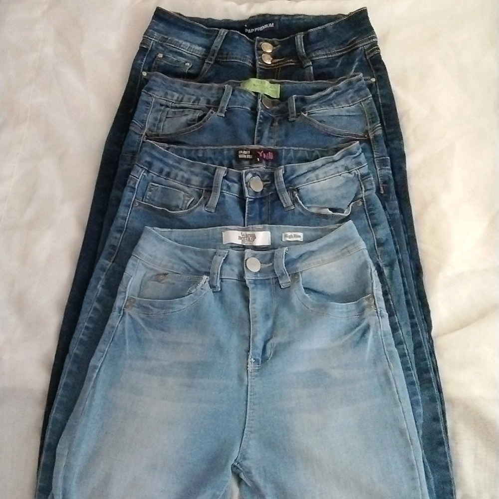 Jeans Bundle - Picture 3 of 16